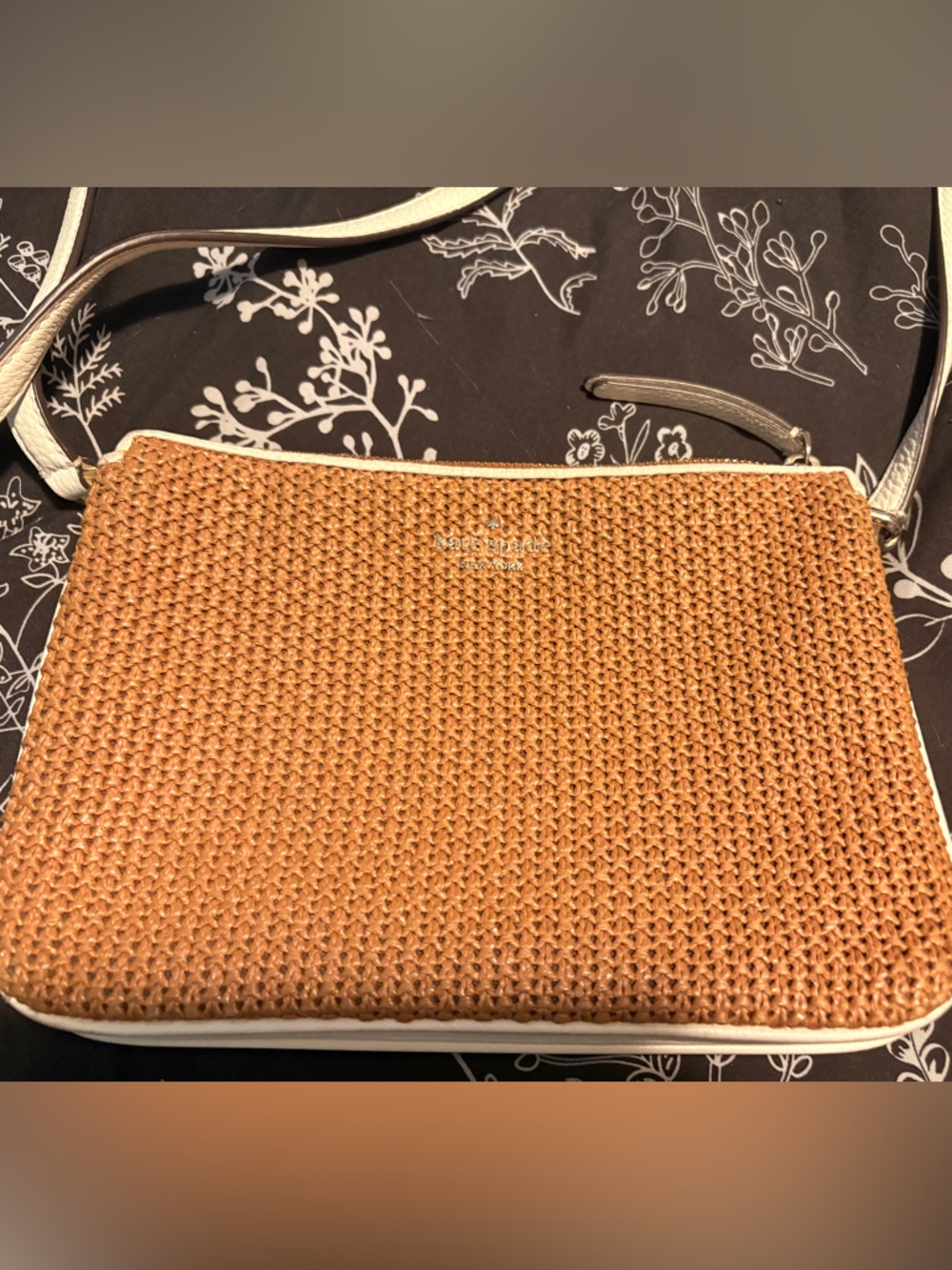 kate spade beige leather logo pouch with gold foil